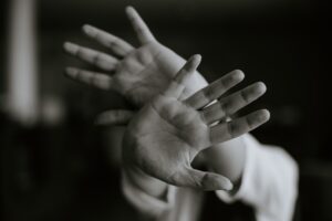 Agresión: Entendiendo la psicología detrás del miedo