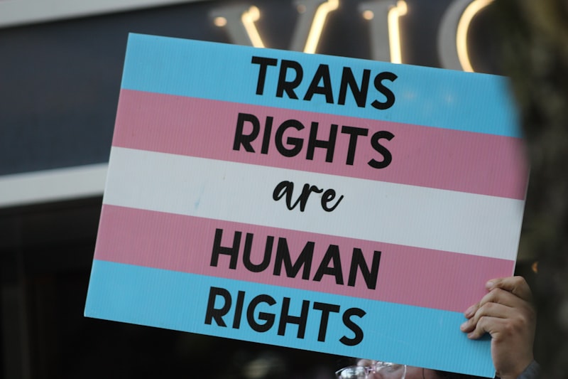 Androgenización: El impacto hormonal en la identidad