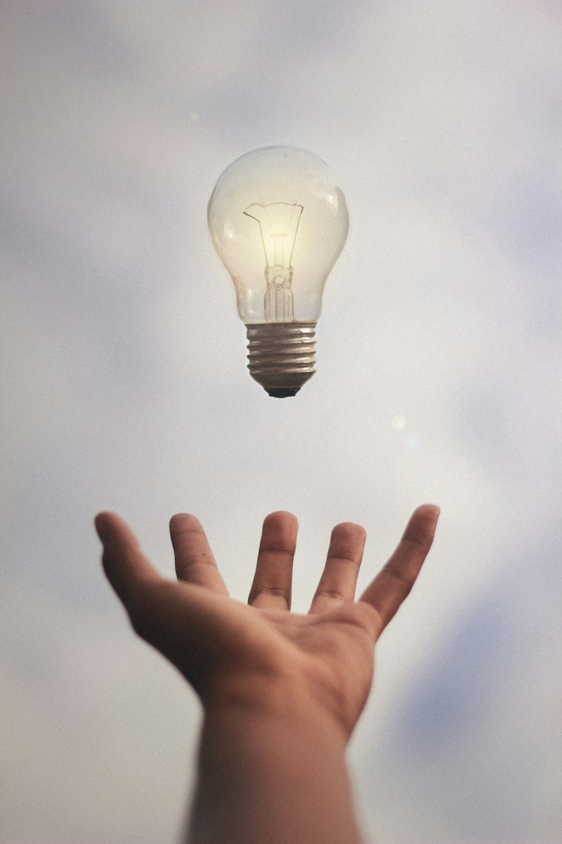 Asociación de ideas: Cómo tu mente conecta tu realidad