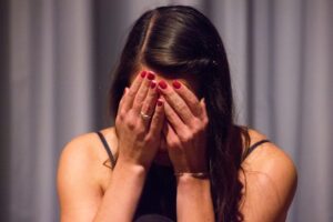 Daños Agravados: El impacto psicológico de la humillación