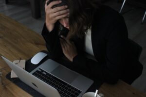 Espasmo Acomodativo: El Estrés que Bloquea tu Vista