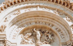 Gusto Estético: El arte de percibir la belleza y el juicio