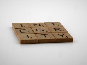 Inteligencia Abstracta: Pensar más allá de lo tangible