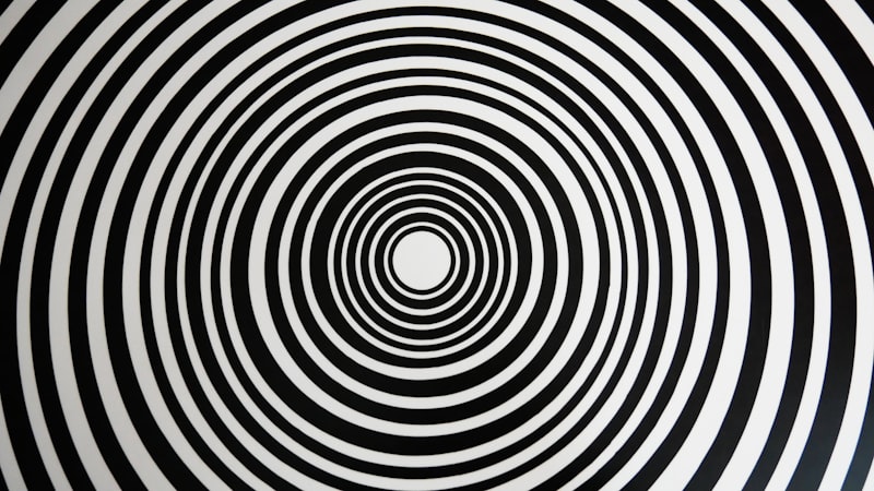 Magnetismo Animal: El origen oculto de la hipnosis moderna