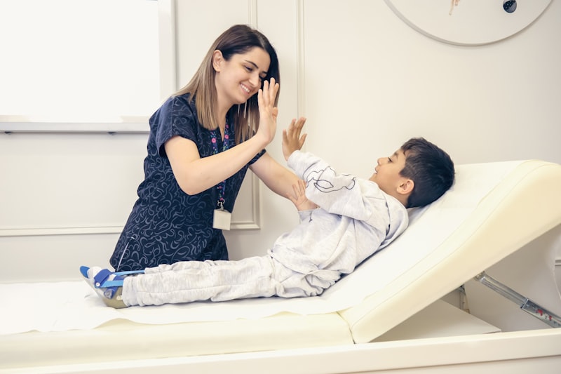 Muñeca anatómicamente detallada: Clave en la terapia infantil