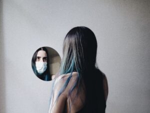 Personalidad 'Como Si': El vacío tras la máscara social