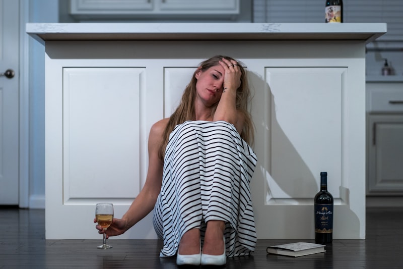 Psicología del alcohol: La ciencia detrás de tus hábitos