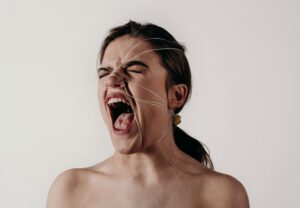 Comportamiento de Ataque: Por qué agredimos realmente