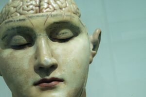 Medición de actitudes: Cómo descifrar la mente humana