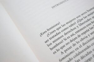 Teoría de la Atribución: ¿Por qué juzgamos a los demás?
